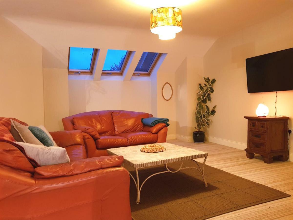 Ethan House Holiday Suites Килларни Экстерьер фото