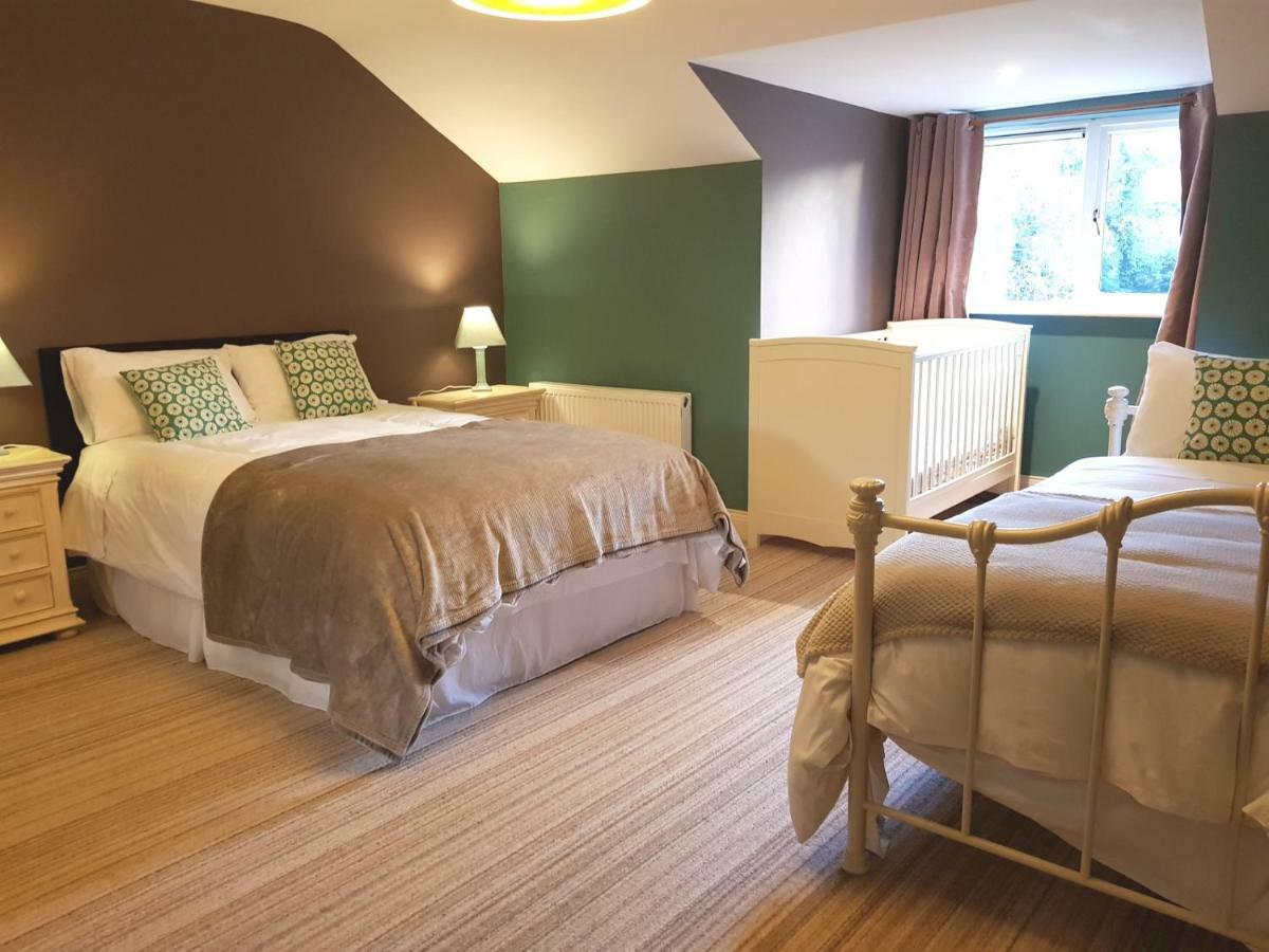 Ethan House Holiday Suites Килларни Экстерьер фото
